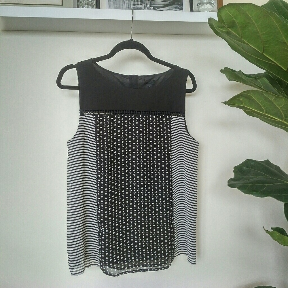 Ann Taylor Black and White Tank - M